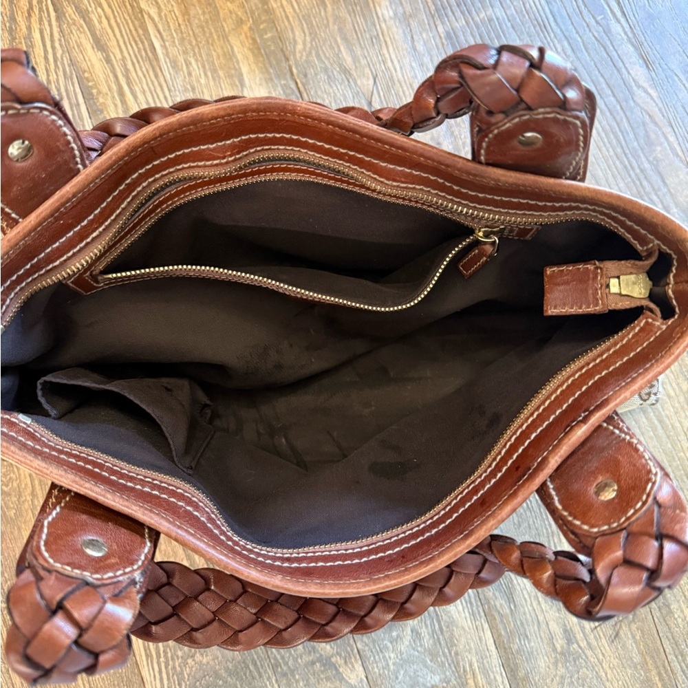Gucci Tan and Brown Shoulder Bag | Vintage Gucci Bags - Picture 6 of 11